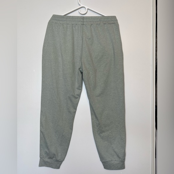 VUORI Women’s performance jogger Stormy Heather - Picture 9 of 11
